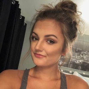 Meet your Posher, Isabelle